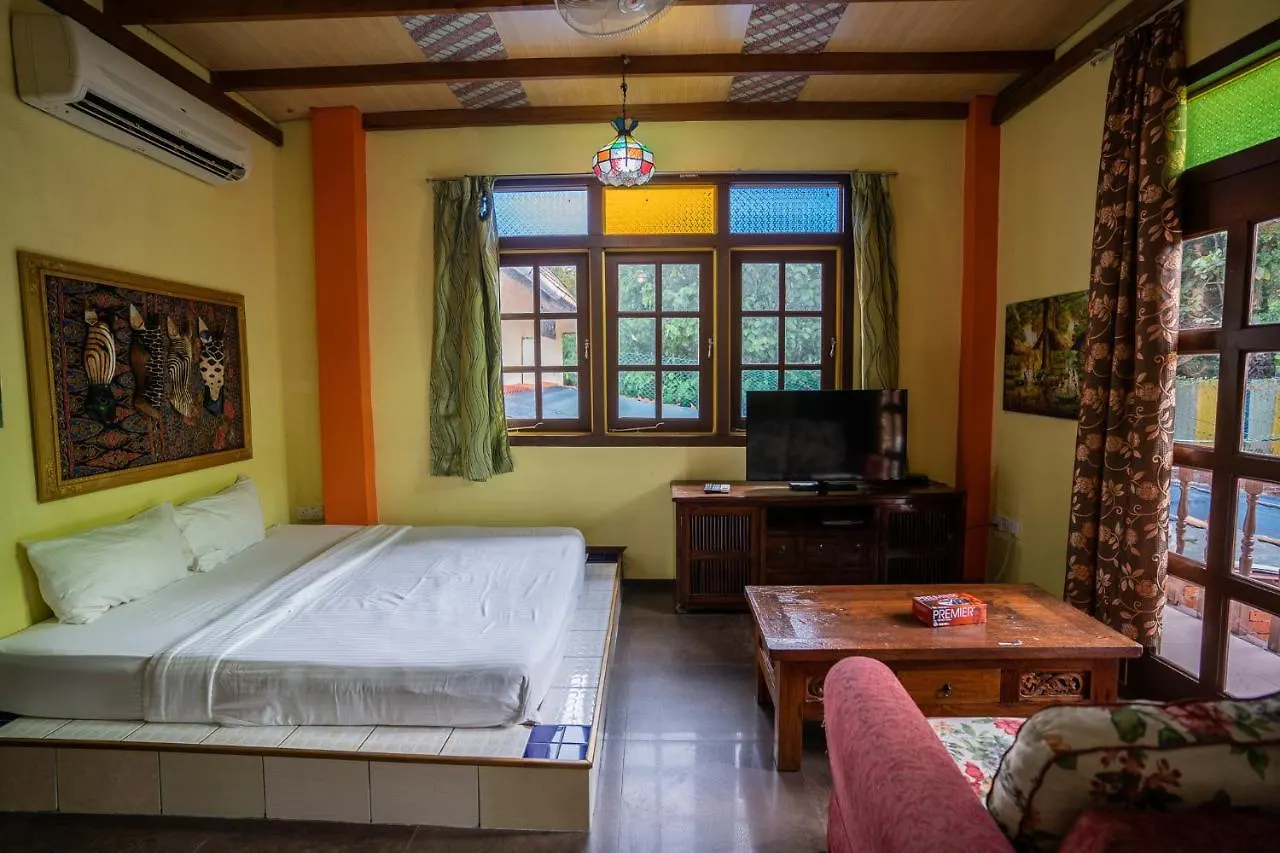 Lost Paradise Resort Batu Feringgi 3*,