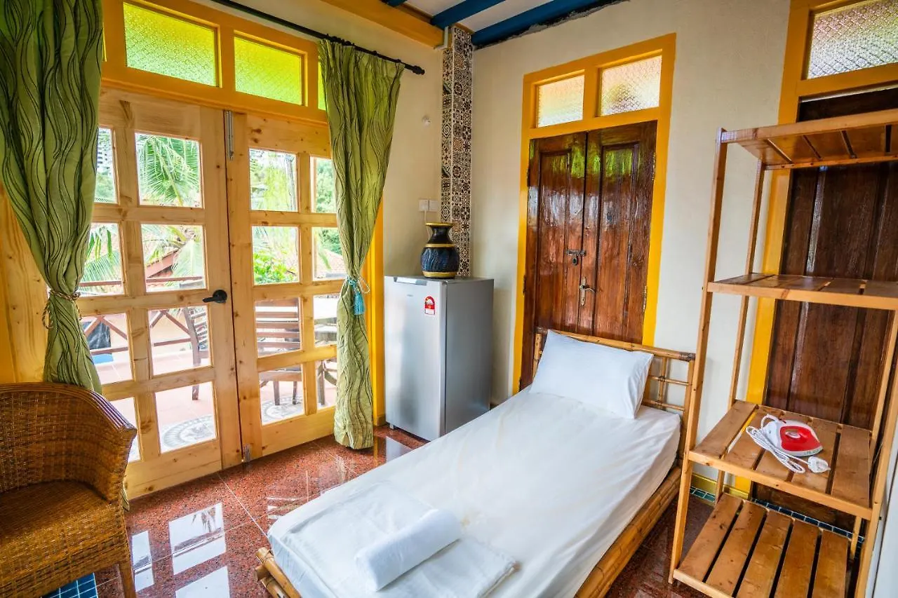 Lost Paradise Resort Batu Feringgi