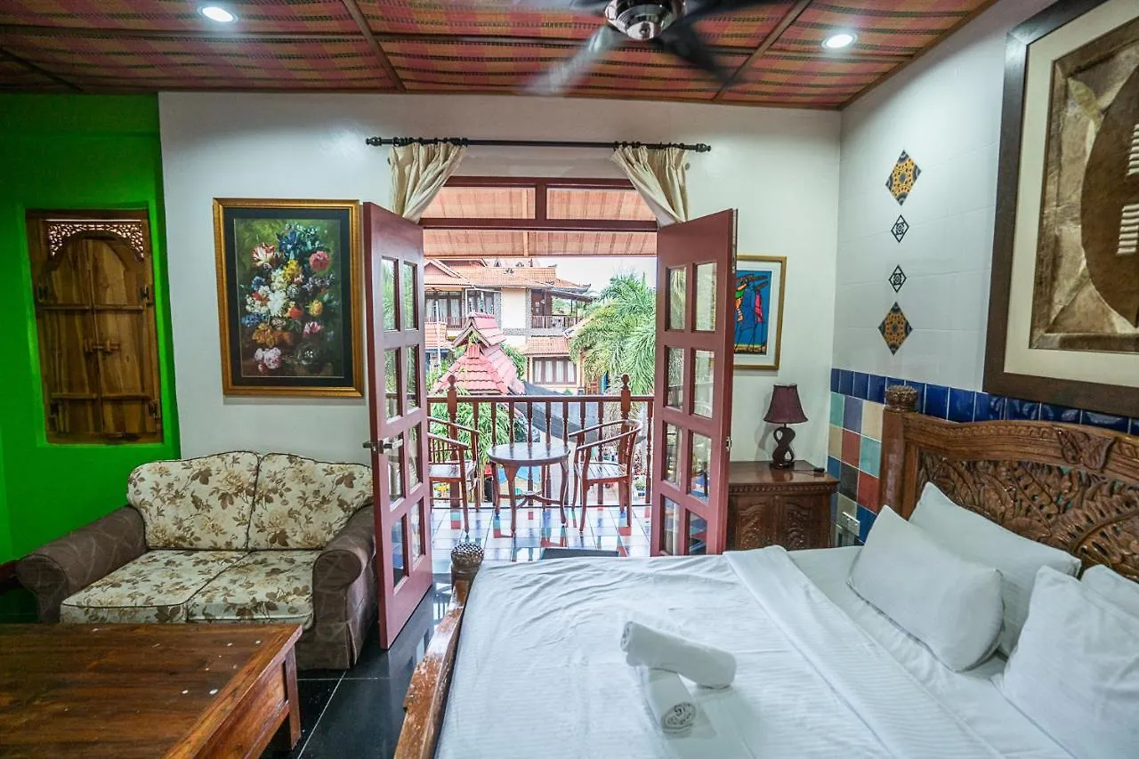 Lost Paradise Resort Batu Ferringhi 3*,
