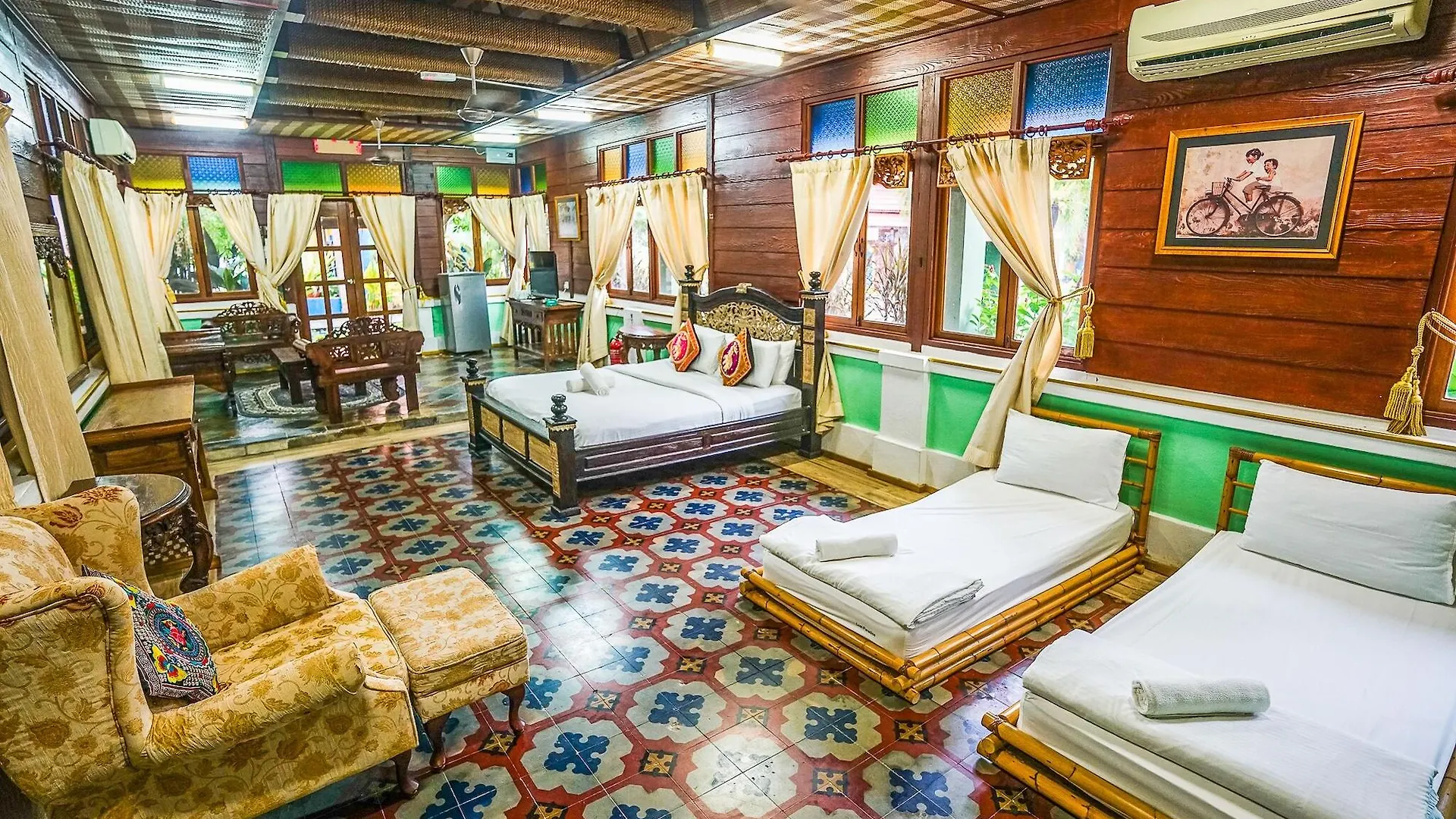 Lost Paradise Resort Batu Ferringhi 3*,